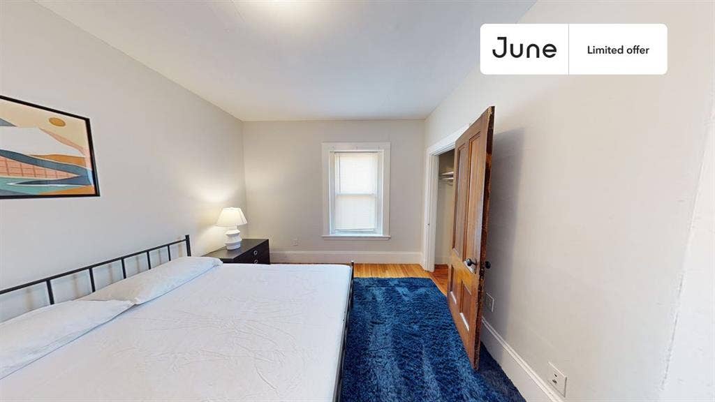 4 BR in Boston