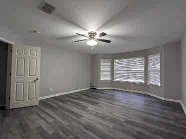 Master Bedroom near Helotes