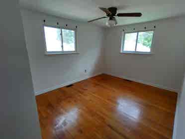 Room in Dearborn Heights