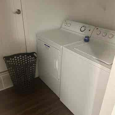 Spacious B 
in-unit laundry!