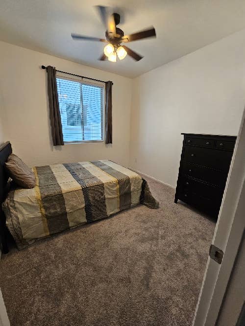 Room for rent in NLV, nice area