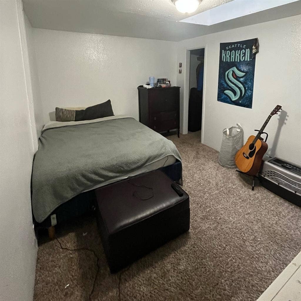 Room for rent in Lynden!