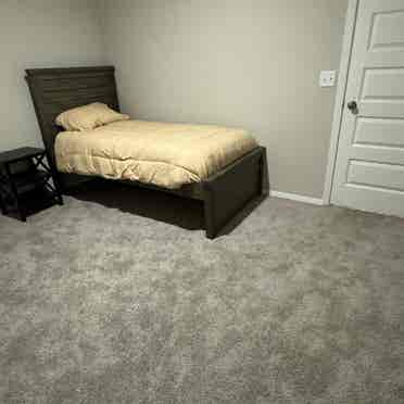 Furnished private room clean, quiet