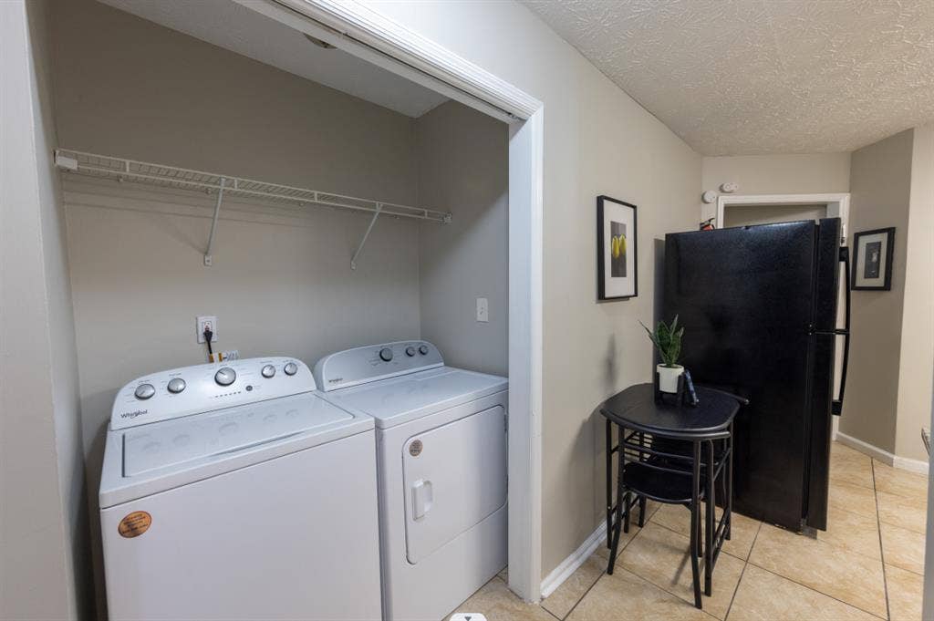 1 BR in Riverdale