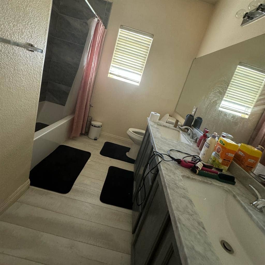 Huge room for rent at Spring Valley