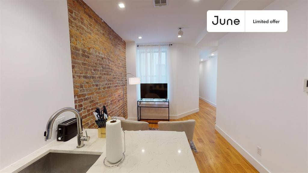 3 BR in New York City