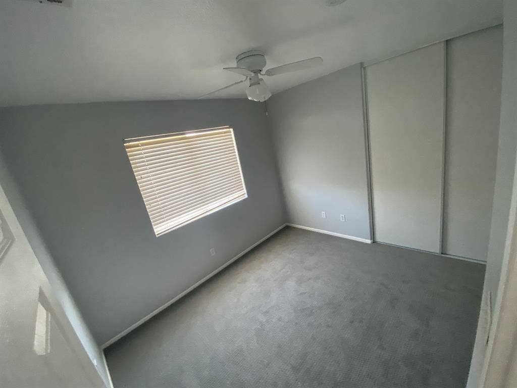 Nice Room For Rent in Victorville.