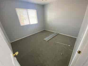 Nice Room For Rent in Victorville.