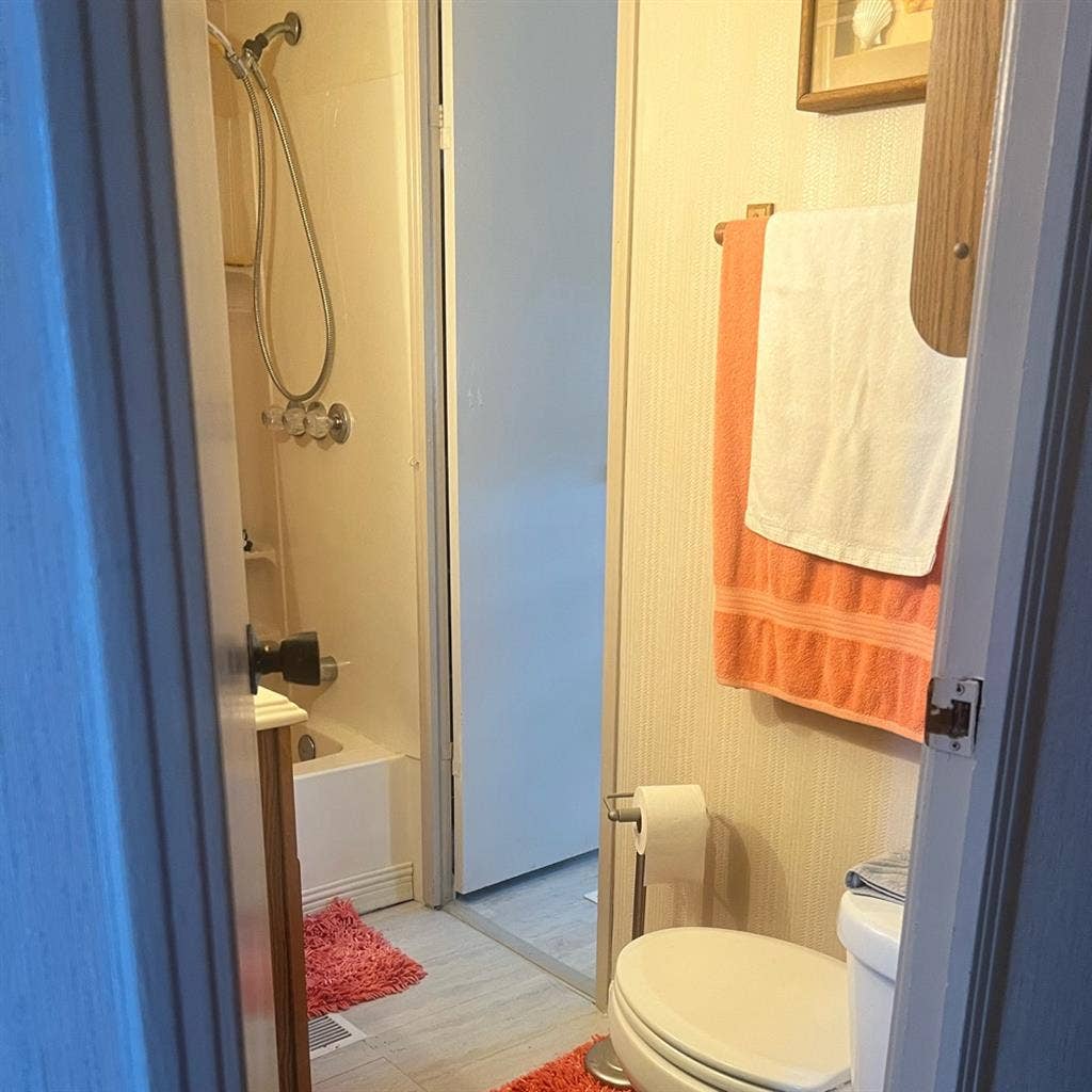 Room for Rent with Private Bath