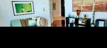 BR Beautiful condo Sherway