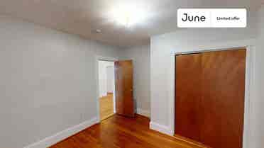 4 BR in Boston