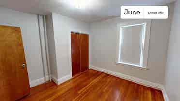 4 BR in Boston