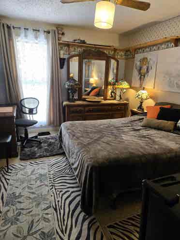 Furnished room, all inclusive