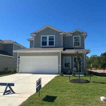 New home in Mustang Ridge