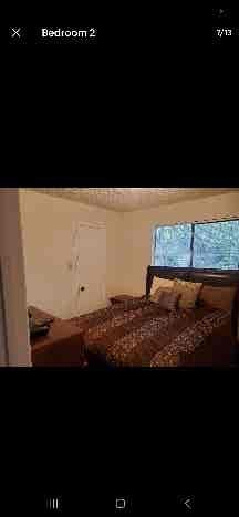 2 available rooms in a house