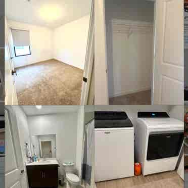 Room for rent in a luxury townhome