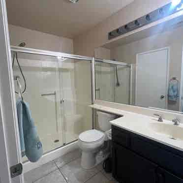 1 bed with full bathroom