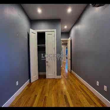 Private Bathroom with Washer/Dryer