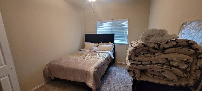 Room available for rent in Denton