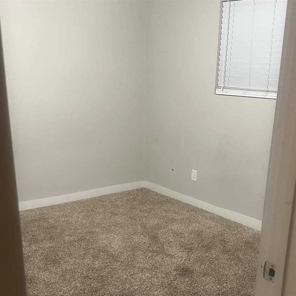 ROOM FOR RENT PHX