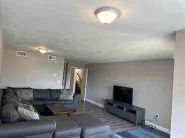 Fully Furnished Condo w / Utilities