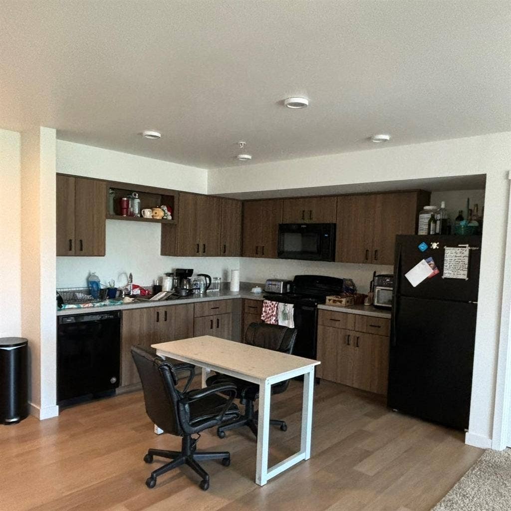 ROOM FOR RENT Mill creek WA