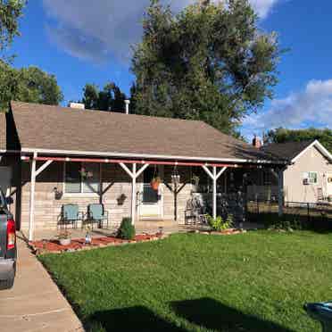 Spare room in Englewood