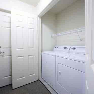 SUBLEASE BEDROOM WILL PAY 3 MONTHS