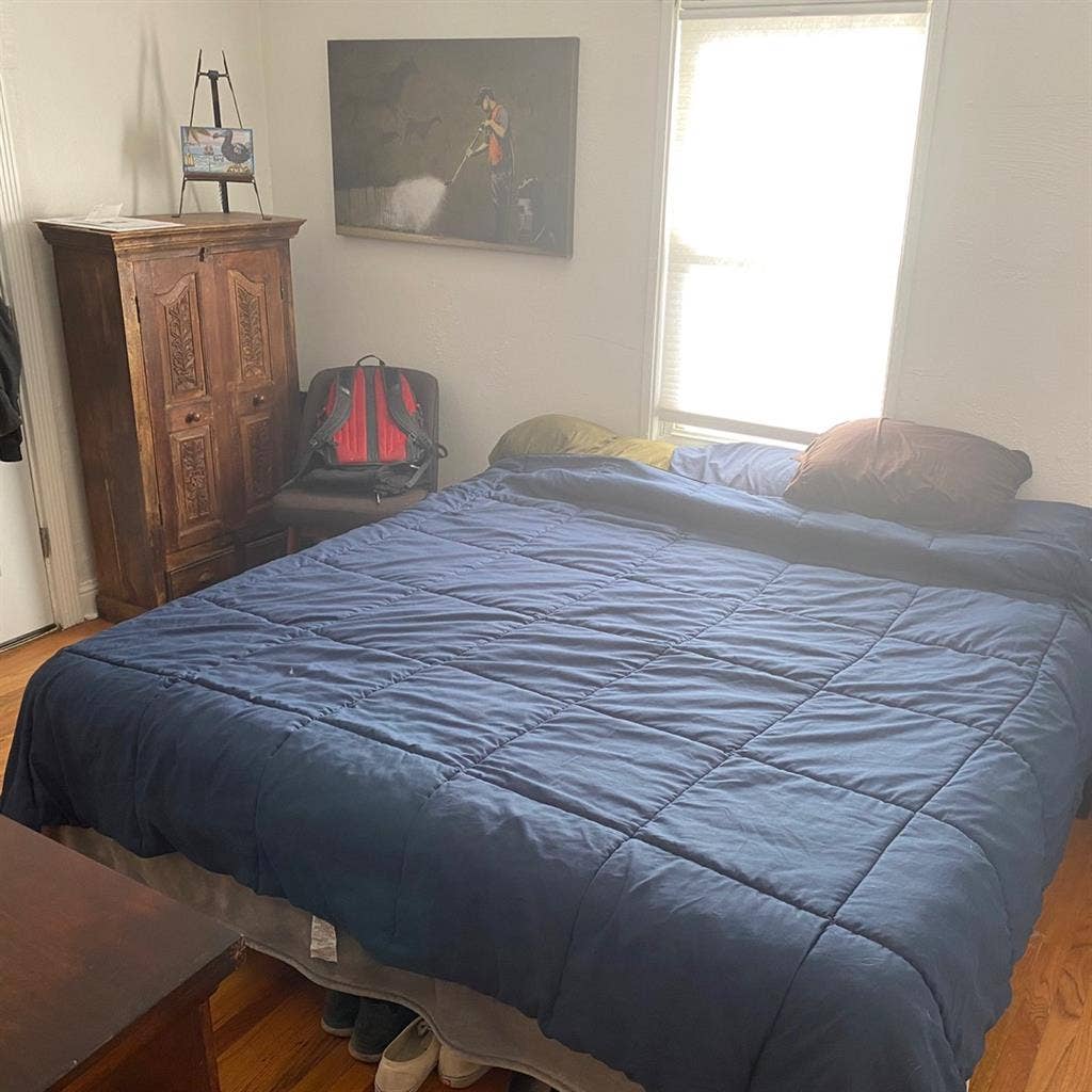 Room available for a 6
month rental