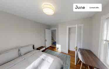 4 BR in Boston