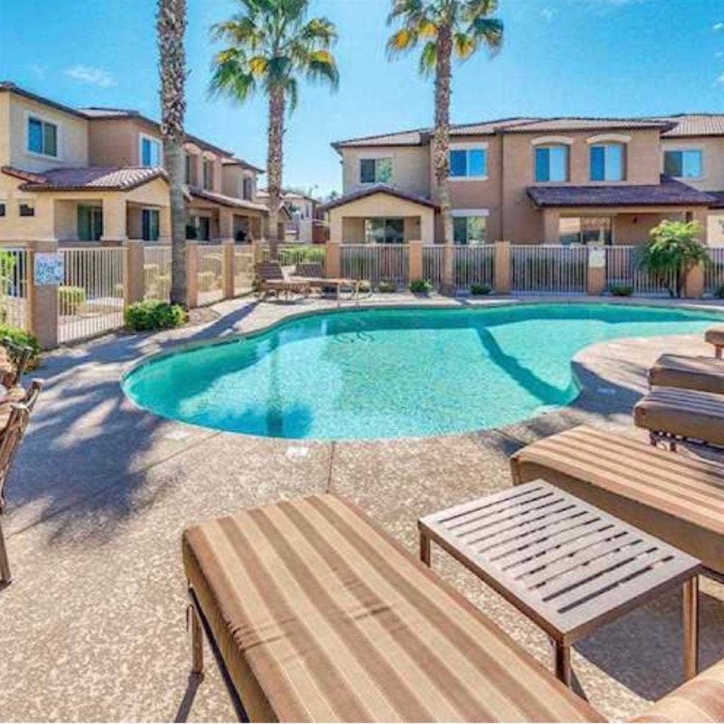 LUXURY CONDO IN MESA