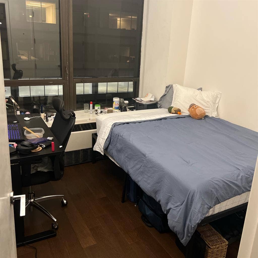 Furnished apartment,  Wall St