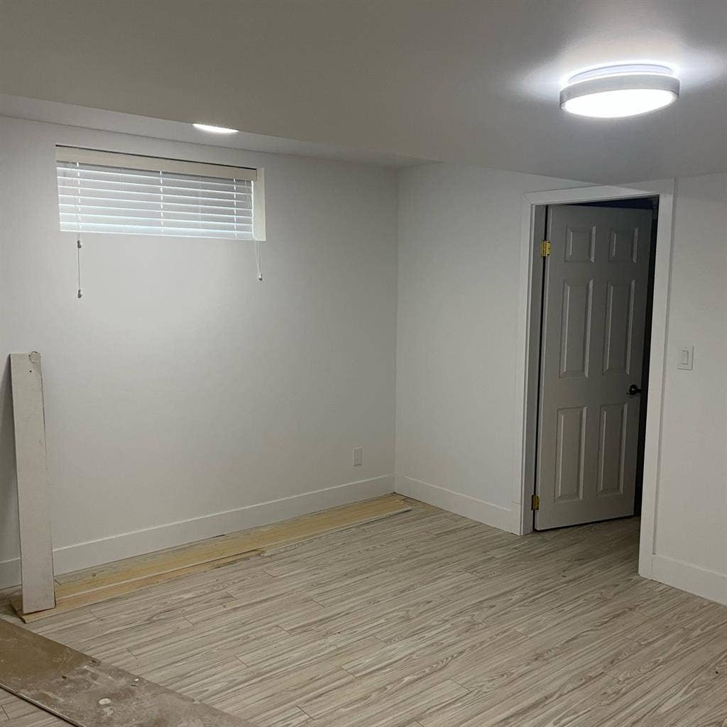 Newly 
Langley basement for rent