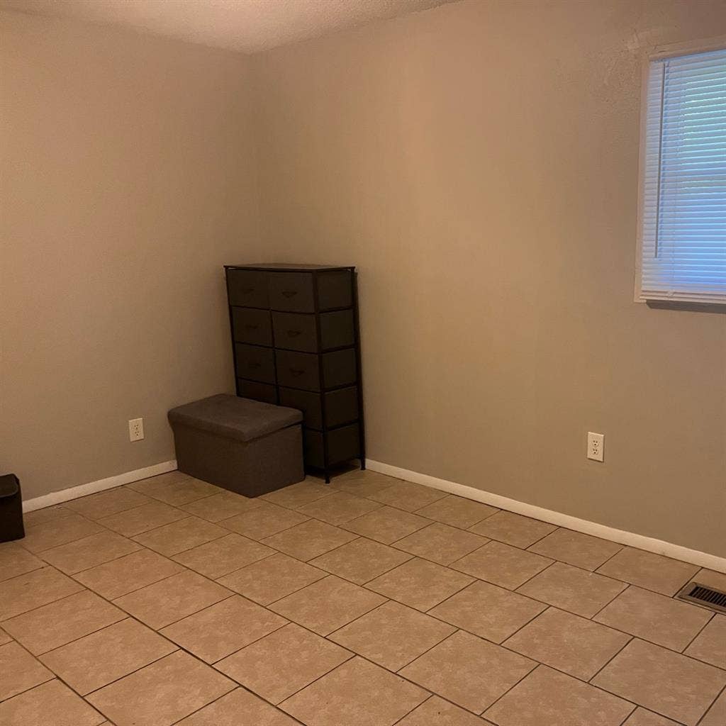 Room for rent in Eagledale