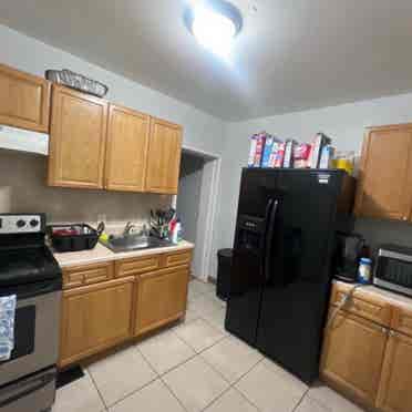 Small room in shared house