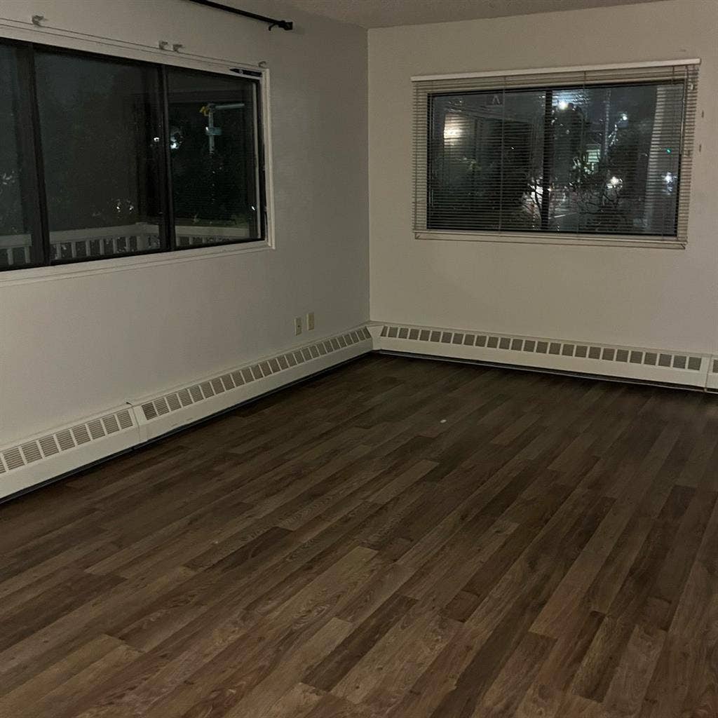 1 bed apartment in west Edmonton