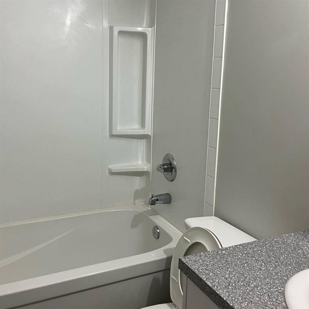 1 bed apartment in west Edmonton