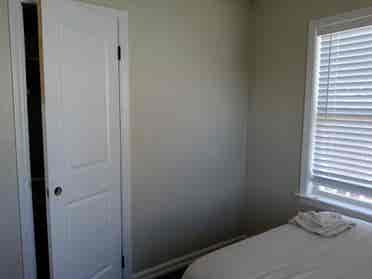 Female Tenant 1 Bedroom for Rent