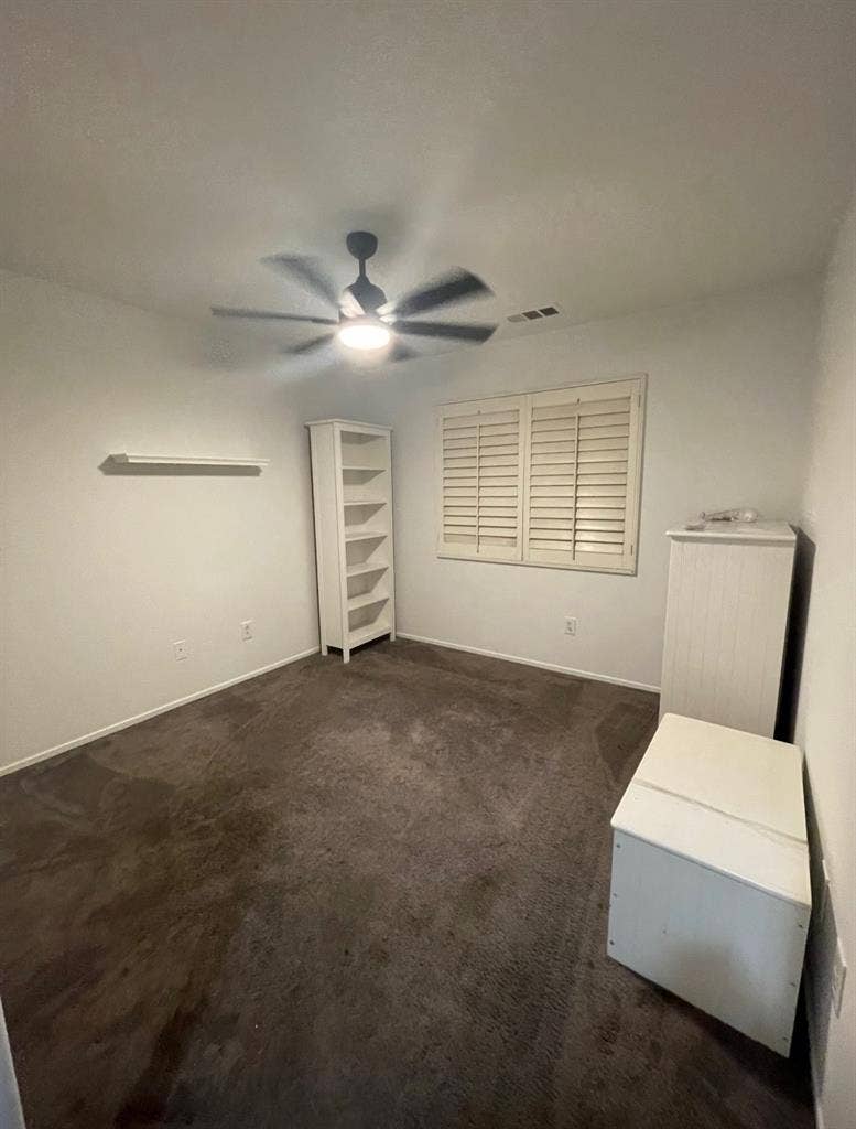 ROOM FOR RENT - FEMALES ONLY