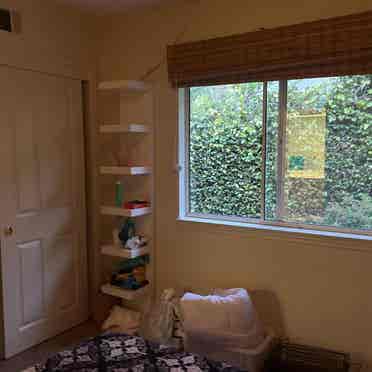 Room to rent in a gated community!