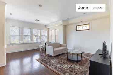 4 BR in Chicago