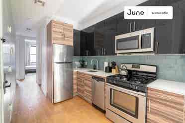 3 BR in New York City