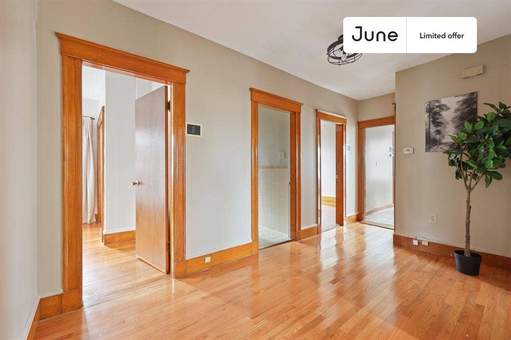 4 BR in Boston