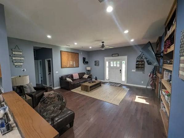 Bedroom in Peaceful & Safe House