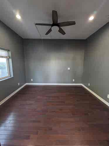 Bedroom in Peaceful & Safe House