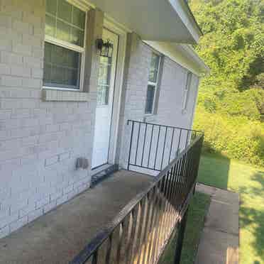 Room for rent in Donelson near BNA