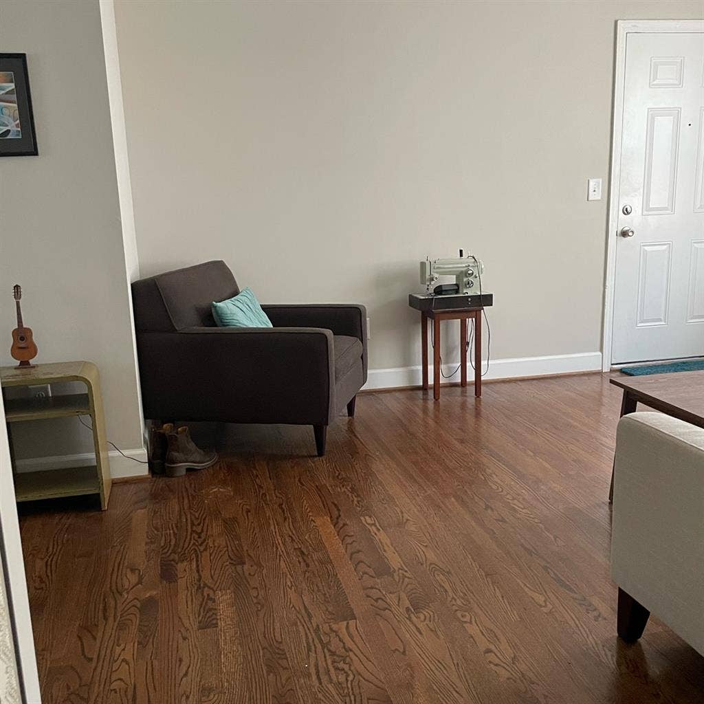 Room for rent in Donelson near BNA