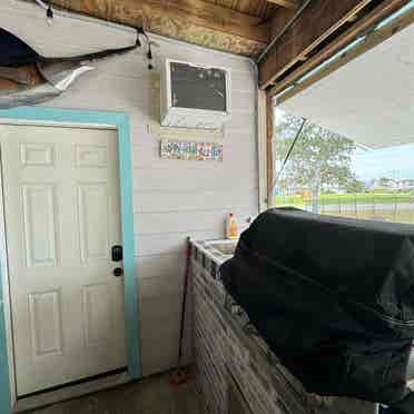 Private Room in Tiki island tx