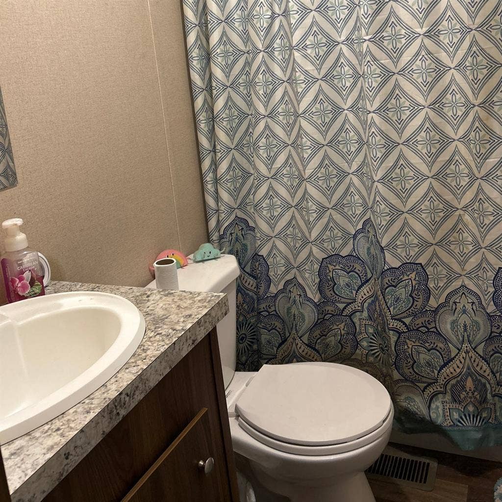 1 bedroom private bath