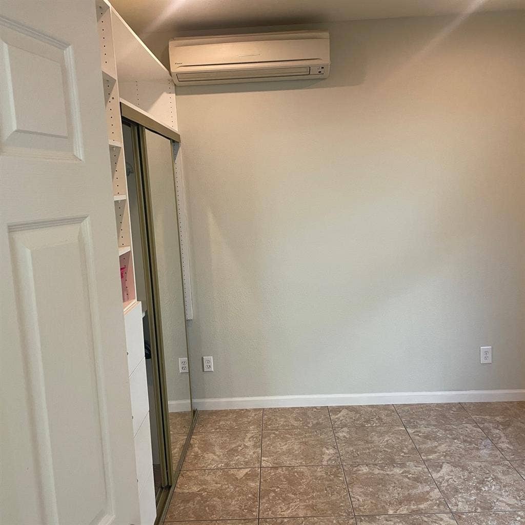 Adu for rent ba Pittsburg CA